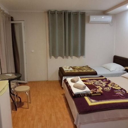 Rooms Jancic Улцинь Екстер'єр фото