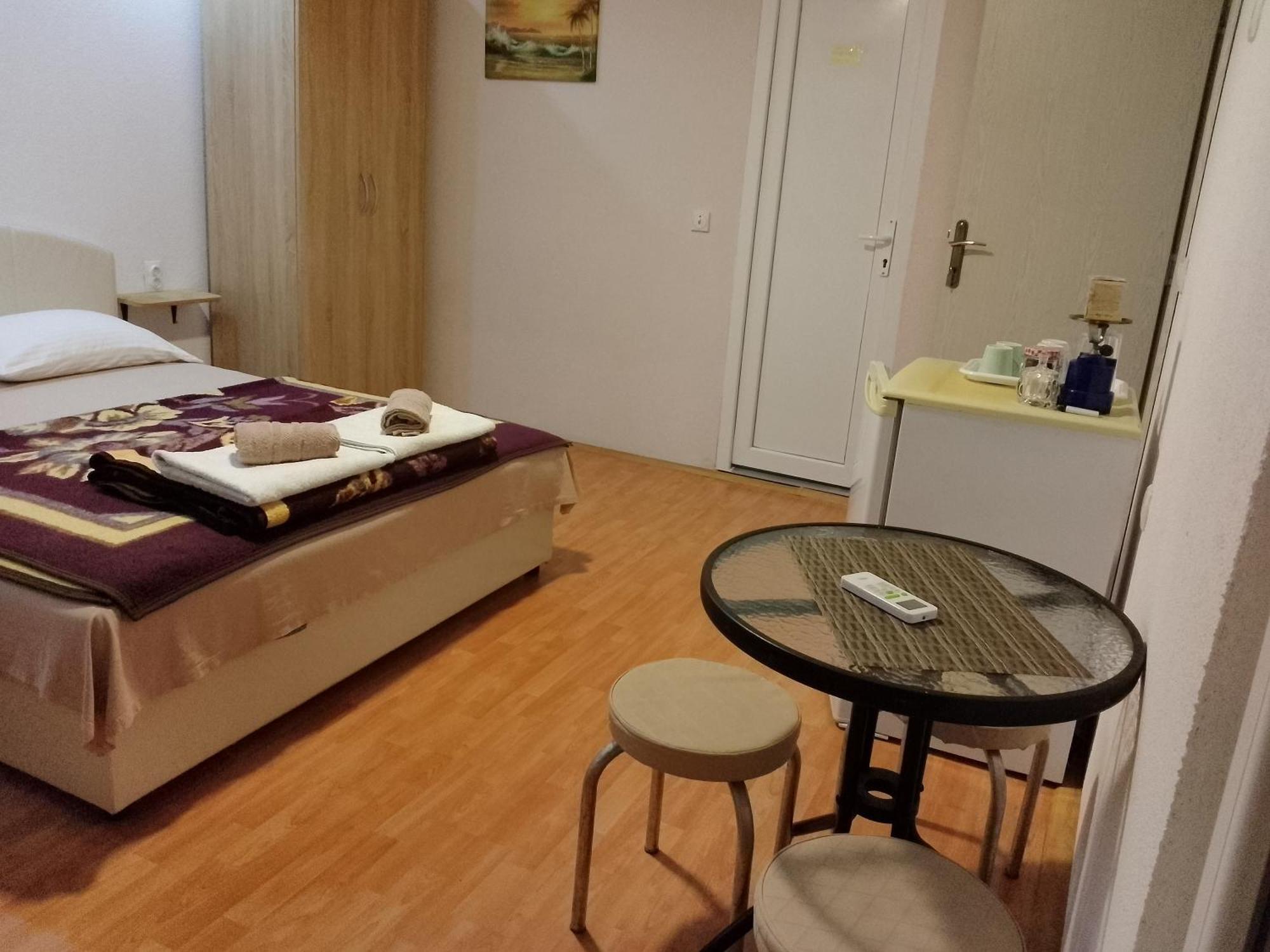Rooms Jancic Улцинь Екстер'єр фото